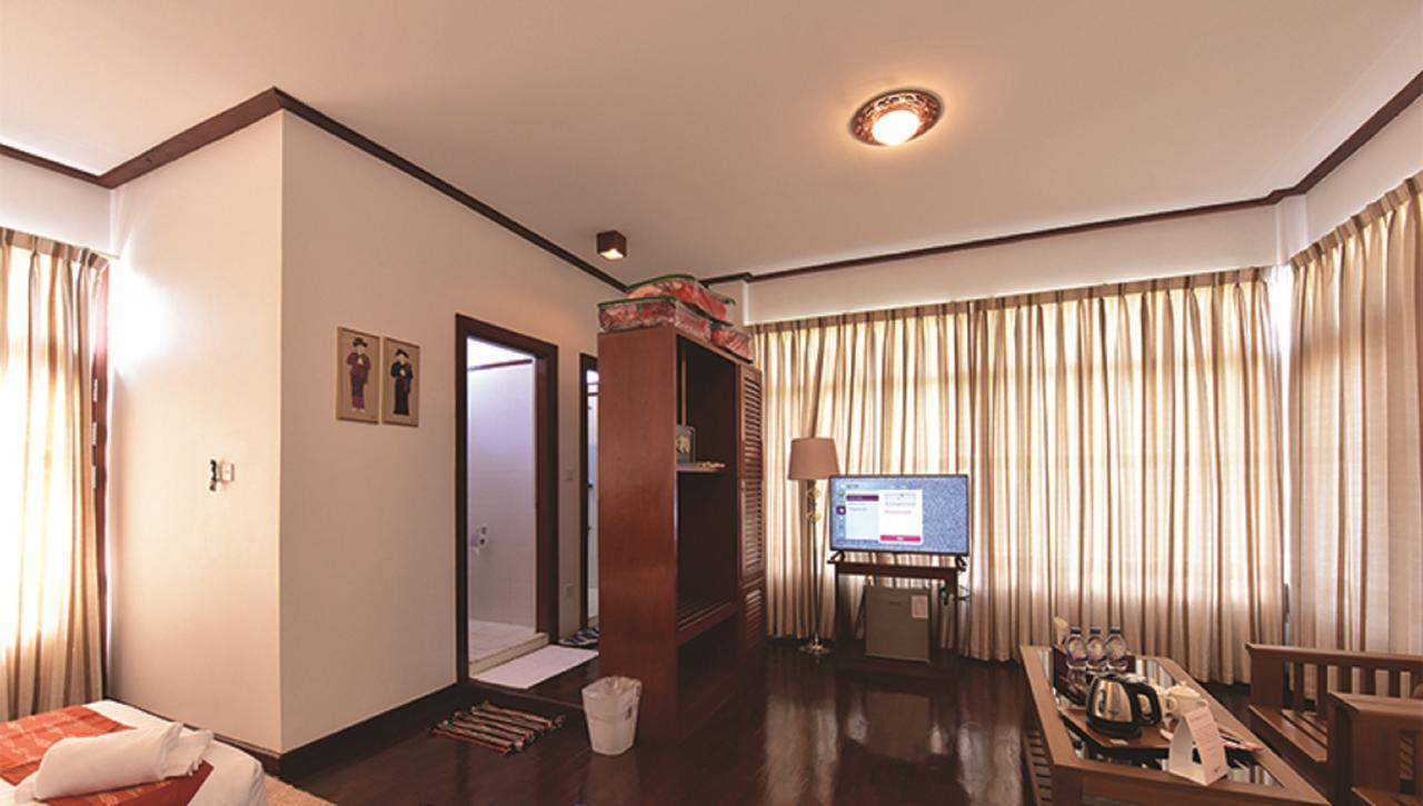 Hotel Maineli Nyaung Shwe Eksteriør billede